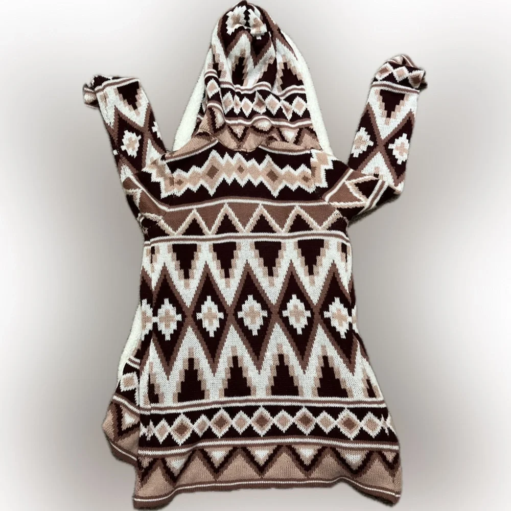 No Boundaries stylish knit